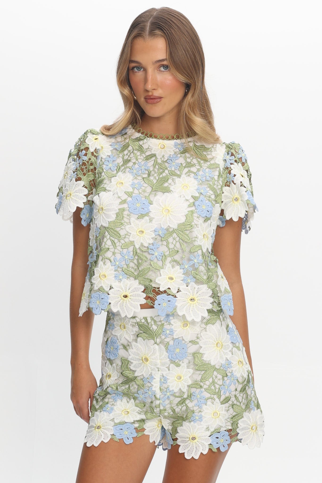 Heatwave Embroidered Shorts Floral Green