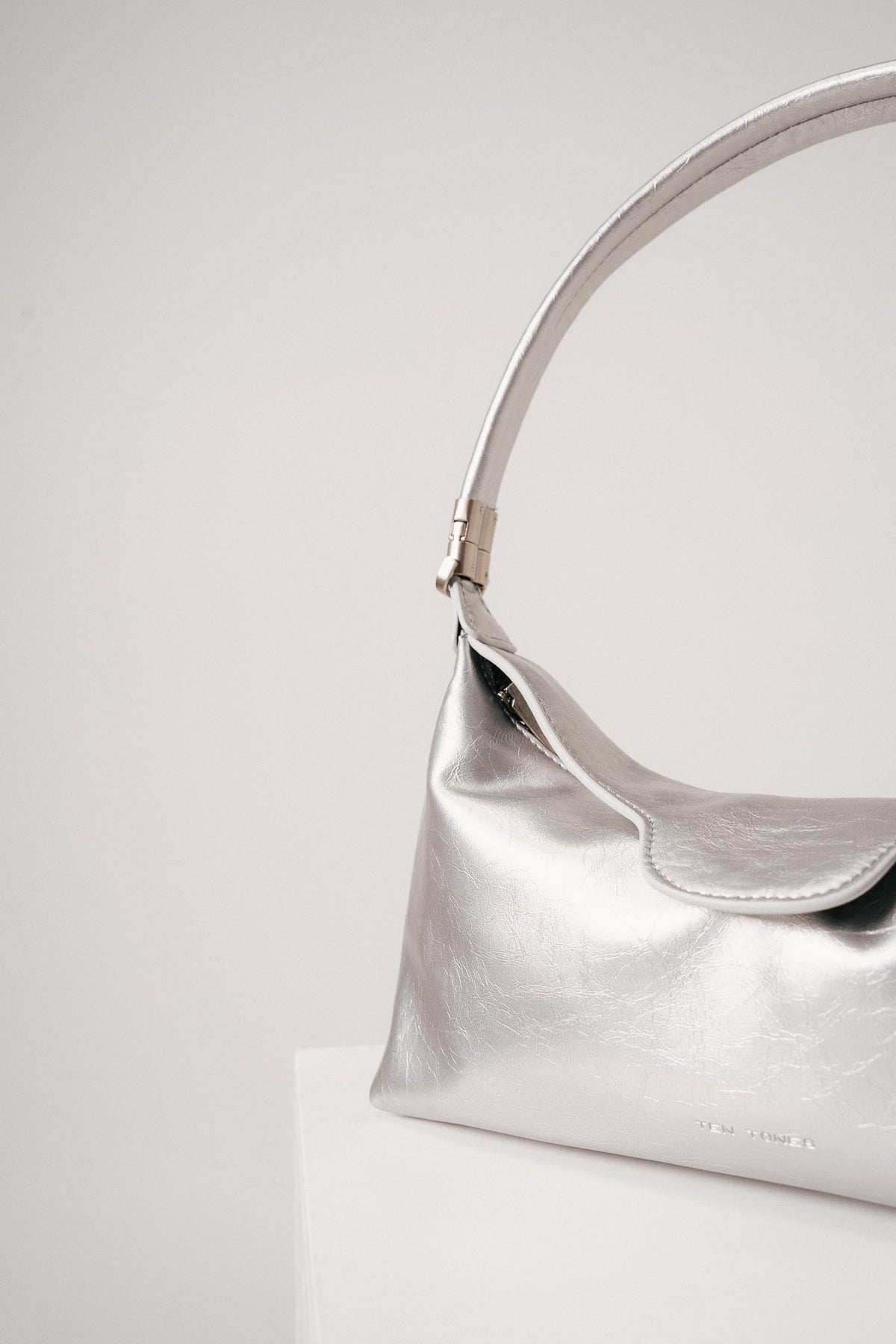 TEN TONES Aurelia Hobo Bag Silver