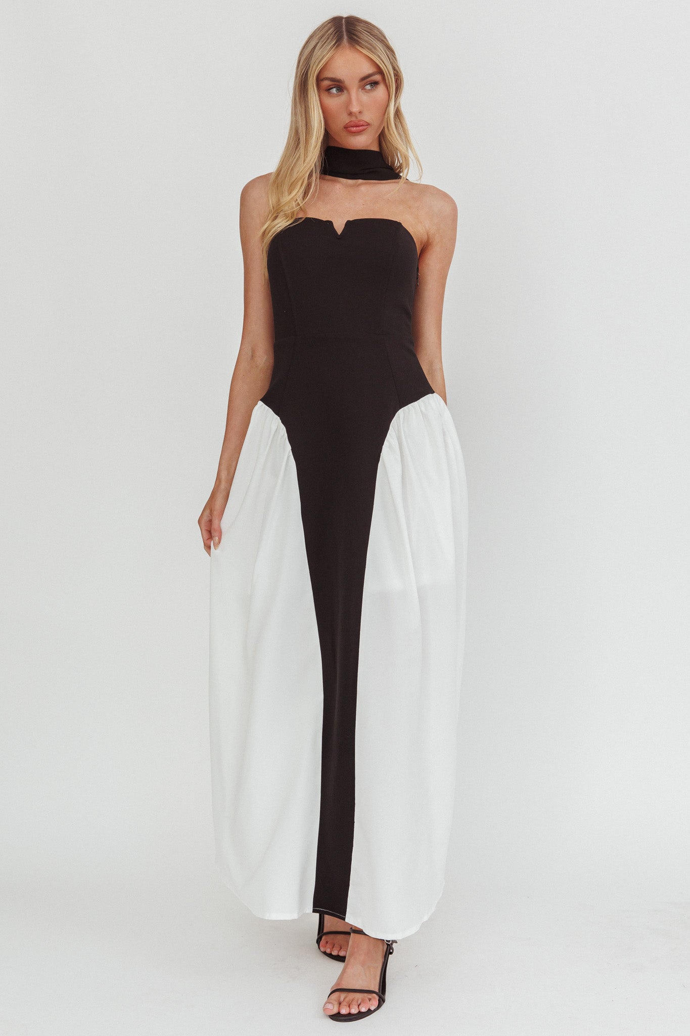 Lennix Strapless Scarf  Maxi Dress Black/White