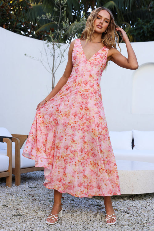 Reaching Out Midi Dress Pink