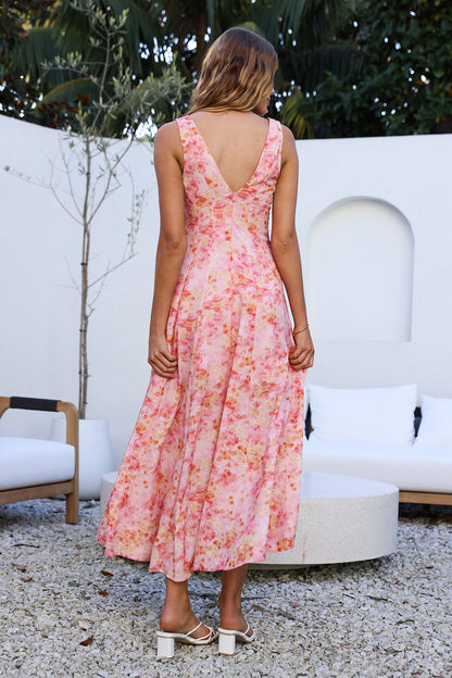 Reaching Out Midi Dress Pink