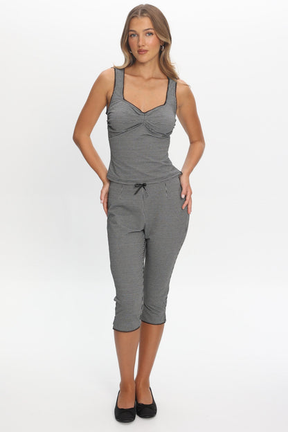Girl's Trip Capri Pants Checker Black