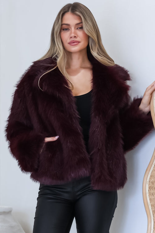 Letoile Coat - Notched Collar Faux Fur Jacket with Pockets in Burgundy