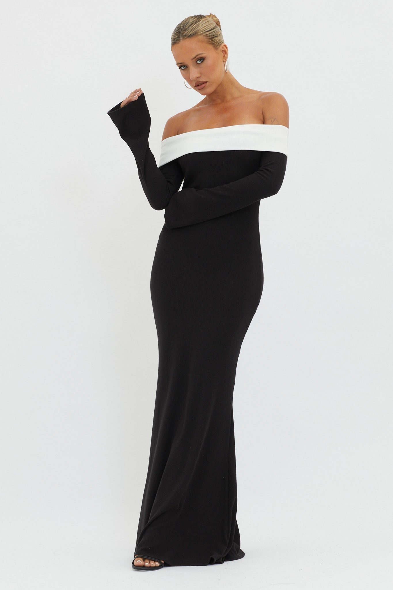 Sabrina Long Sleeve Off-Shoulder Maxi Dress Black